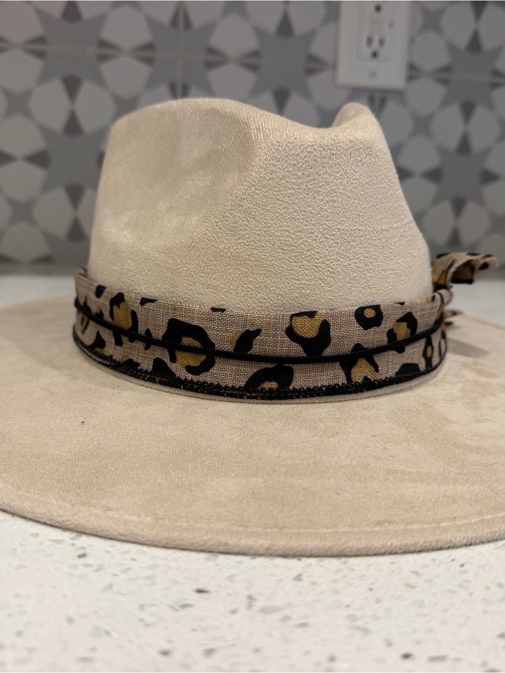 Beige Wide-Brim Fedora with Leopard Accent